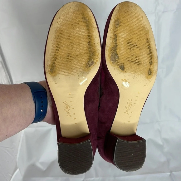 LORD & TAYLOR Block Heel Pumps Burgundy Suede Scalloped Mesh Round Toe Size 6.5 - Picture 10 of 12
